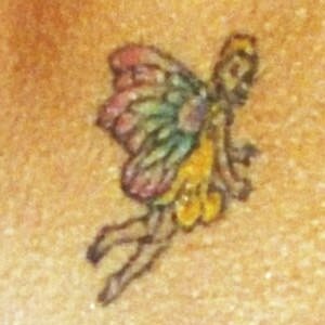 01 tatoo fee 01