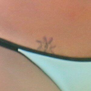 Britne Spears - Tatouage - Symbole Chinois
