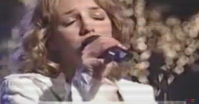 1999 - Britney Spears : Silent Night LIVE (Christmas)