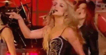 2004 - Toxic Live Ellen DeGeneres Show