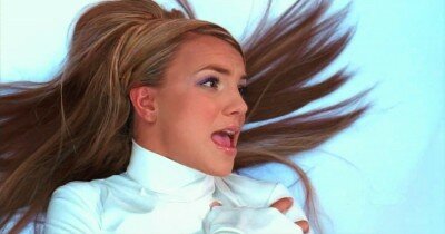 Album : Oops!... I Did It Again - Britney Spears