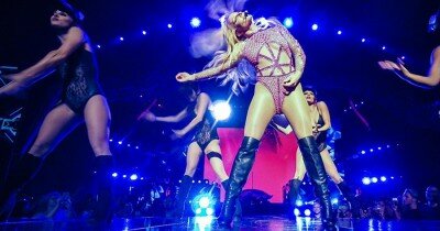 2016 - Today Show : Britney Spears Perform Do You Wanna Come Over?