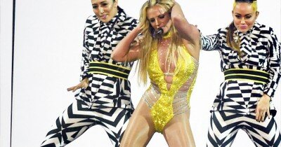 Britney Spears A Enflammé La Scène Des VMA's 2016 Avec Make Me !